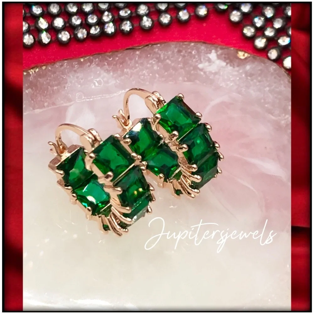 New 14k gold simulated emerald green 8g square princess chunky huggie earrings